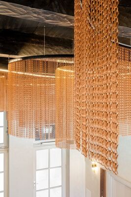 Màn chắn ruồi bằng nhôm kích thước mắt xích 12x24mm với diện tích mở 60% và đường kính dây 1.2mm để chống côn trùng