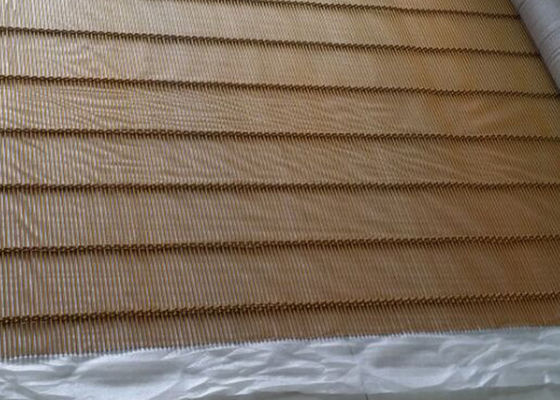Màu vàng mạ vàng 316l Lưới kiến ​​trúc bằng thép không gỉ Sơn trang trí Vách ngăn kim loại