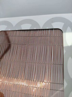 1-2m Độ rộng kính Laminated Wire Mesh Màu đỏ Đổi trang trí