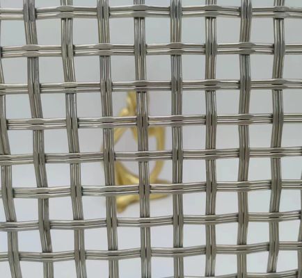 Bạc 1.2mm Kiến trúc Woven Wire Mesh Giải pháp hàng rào an ninh cao cấp