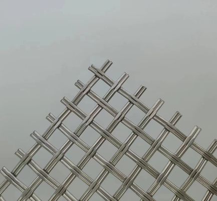 Bạc 1.2mm Kiến trúc Woven Wire Mesh Giải pháp hàng rào an ninh cao cấp