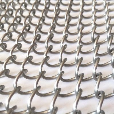 Metal Coil Drapery là giải pháp hoàn hảo cho cả không gian dân cư và thương mại