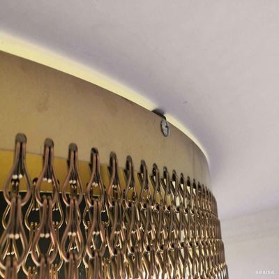 Tấm rèm dây chuyền nhôm với kích thước tùy chỉnh và đường ray bền và phụ kiện khác