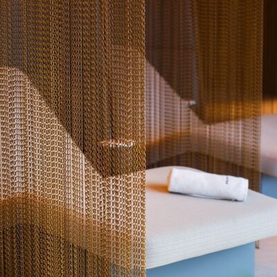 12x24mm Chain Size Aluminium Chain Fly Screen với diện tích mở 60% và đường kính dây 1,2mm để kiểm soát bay hiệu quả